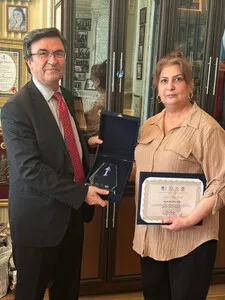 Rena İmanova'ya Ödülü Teslim Edildi